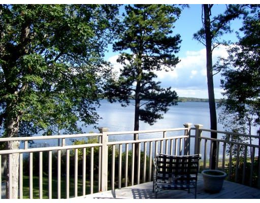 Click for Cape Cod Lakefront slideshow Click for Cape Cod Lakefront slideshow