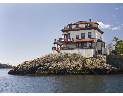 Click for Goodwin's Court # , Marblehead, MA slideshow