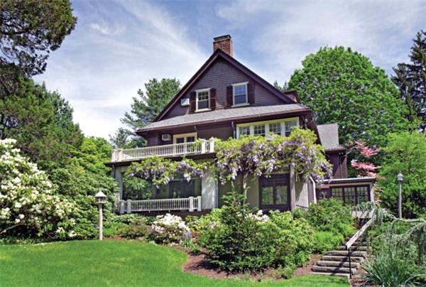 Photo: Suffolk Rd, Newton, MA
