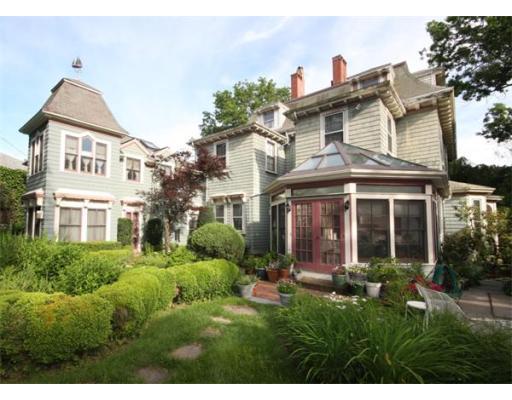 Photo: Hawthorn Street, New Bedford, MA