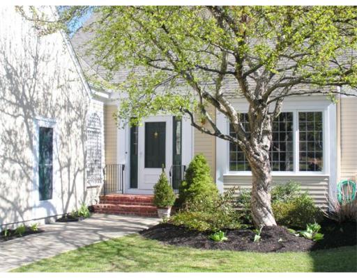 Photo: Martingale Ln, Andover, MA