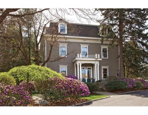 Photo: Chestnut St, Newton, MA