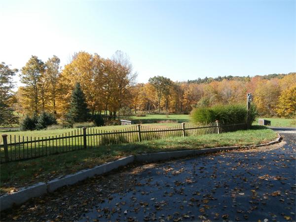Photo: Daunt Road, Barre, MA