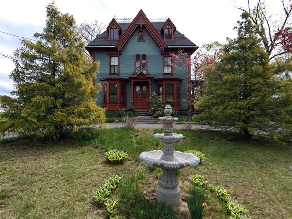 Photo: Howard Street, Brookfield, MA