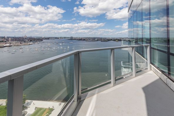 50 Liberty Penthouse For Sale In Boston Seaport Photo #9