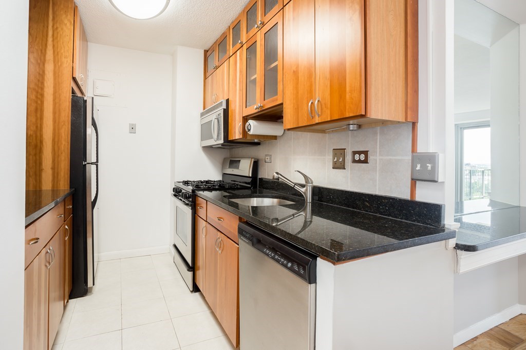 151 Tremont St #14K Floor 14