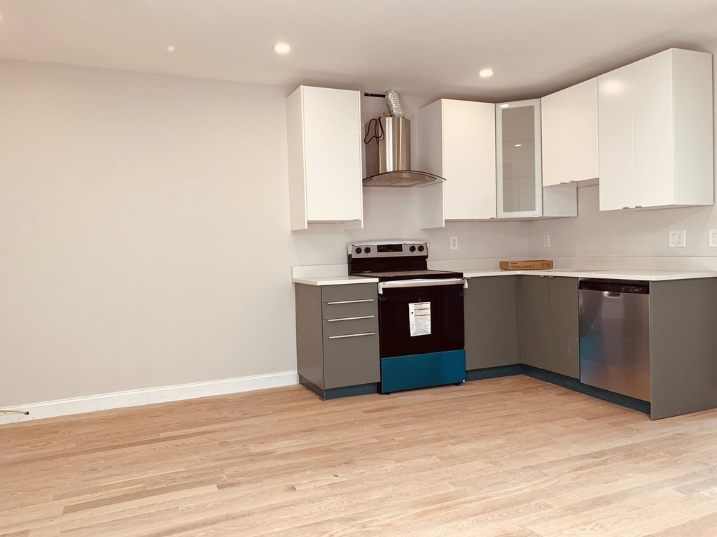 Photo of 7 Warwick Street, Boston, MA