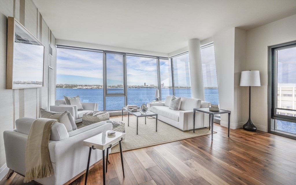 300 Pier 4 Blvd #3D Floor 3