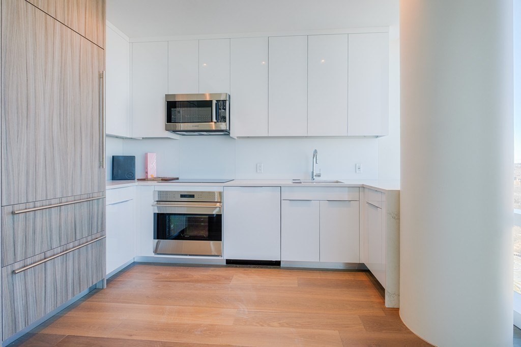 188 Brookline Avenue #21G Floor 21