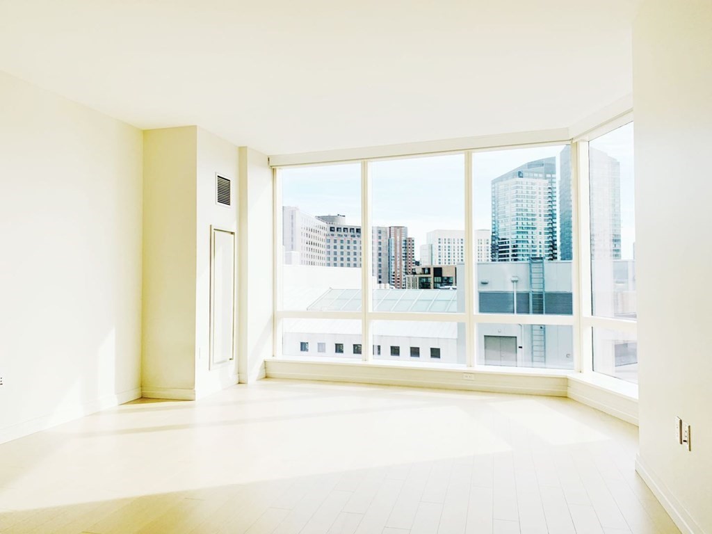 1 Franklin #1601 Floor 16